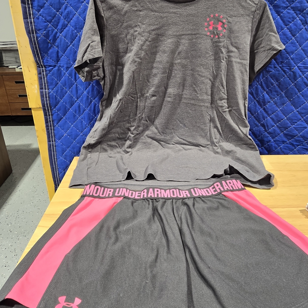 *PENDING Under Armour Charcoal and Pink Sports Set